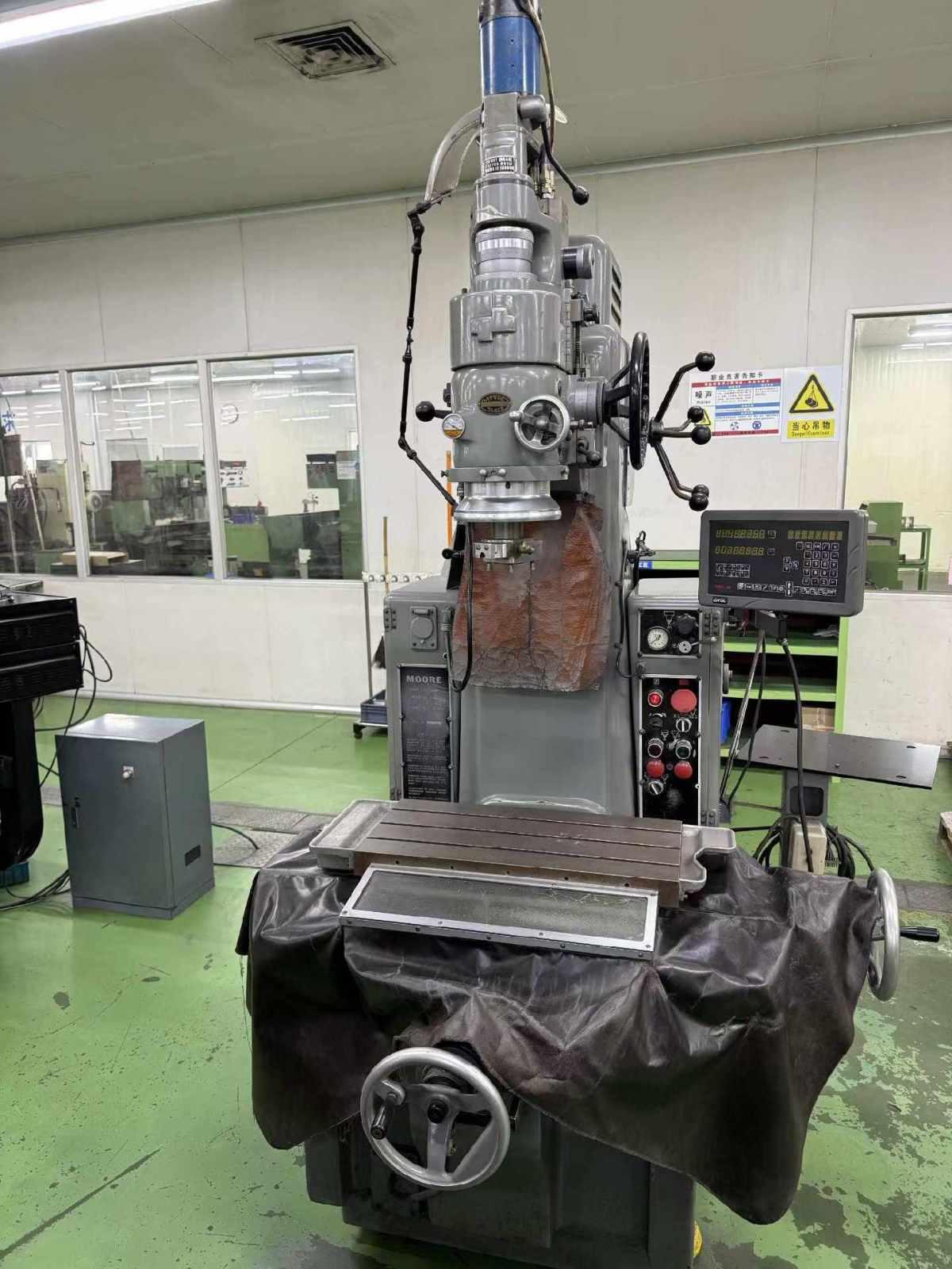 MOORE - G-18