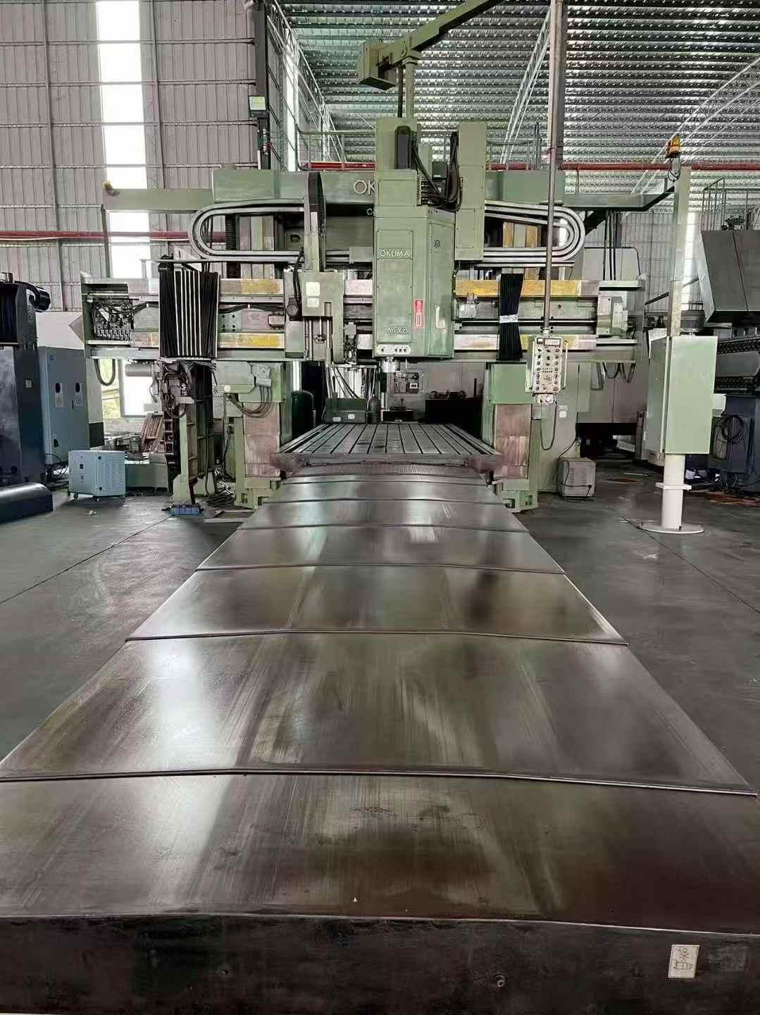 OKUMA - MCV-25B 