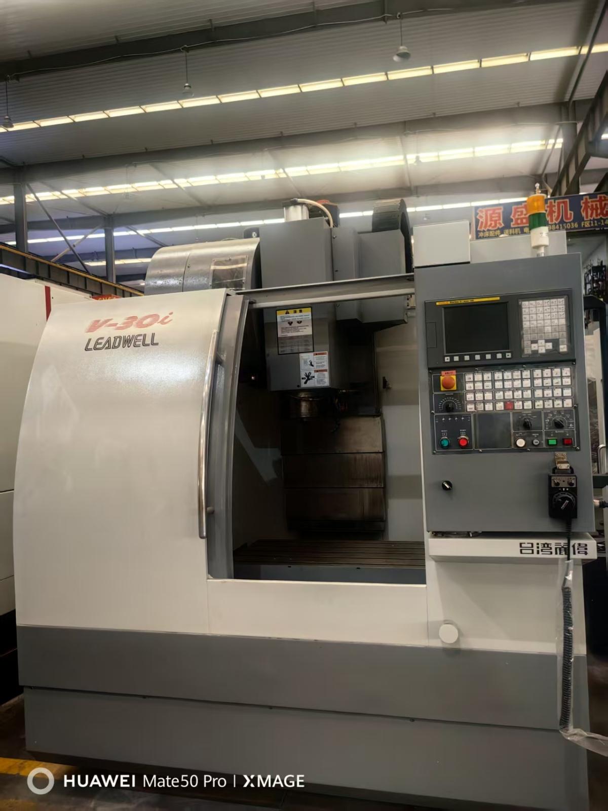 Leadwell - V-30i