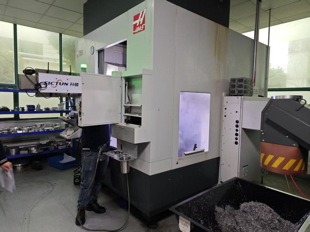 HAAS - UMC-750