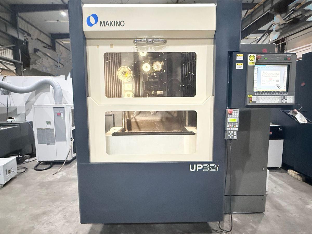 Makino - UP32i