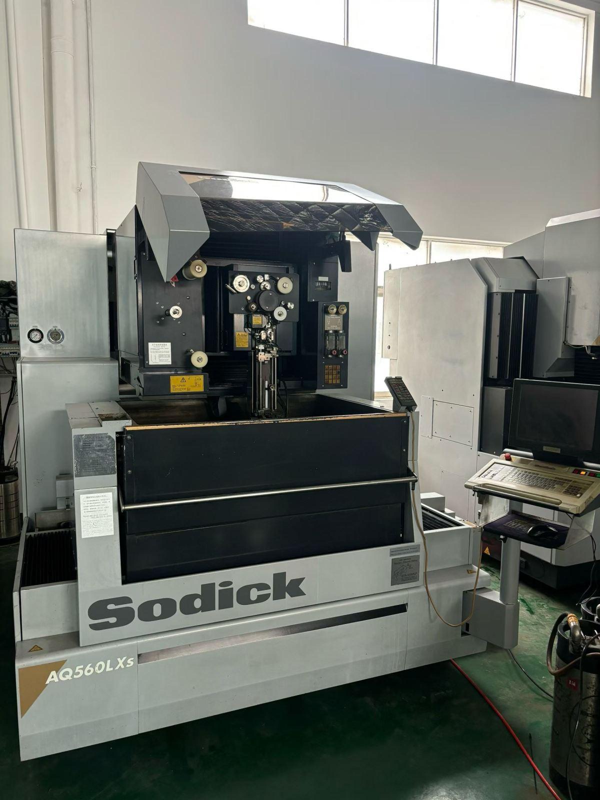 Sodick - AQ560Lxs