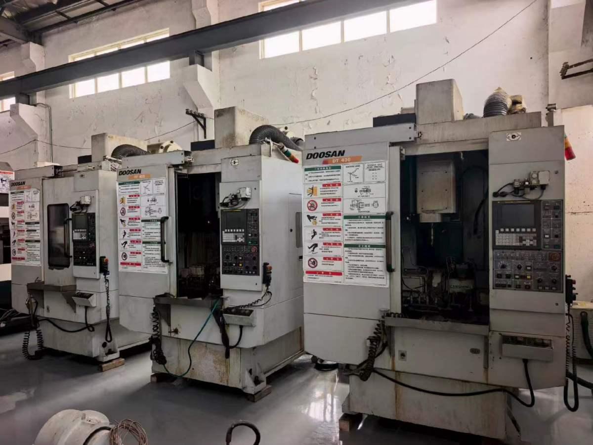 DOOSAN - DT400